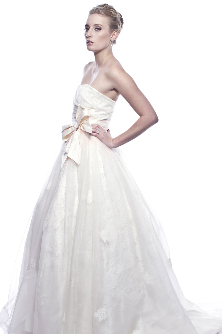 auckland-wedding-photographer-white-dress-18