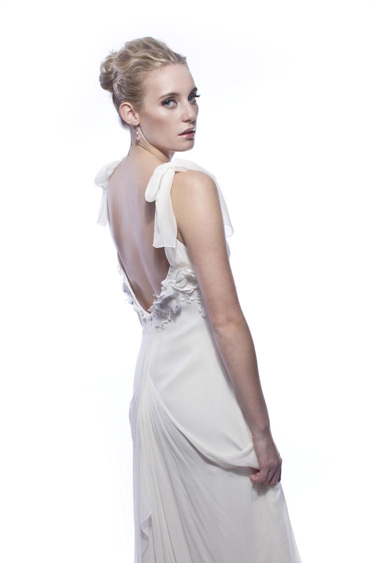 auckland-wedding-photographer-white-dress-32