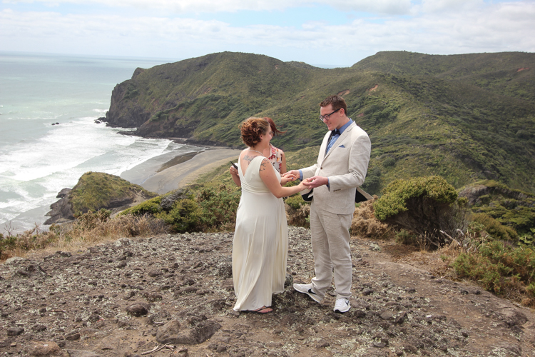 Anawhata_beach_wedding-116