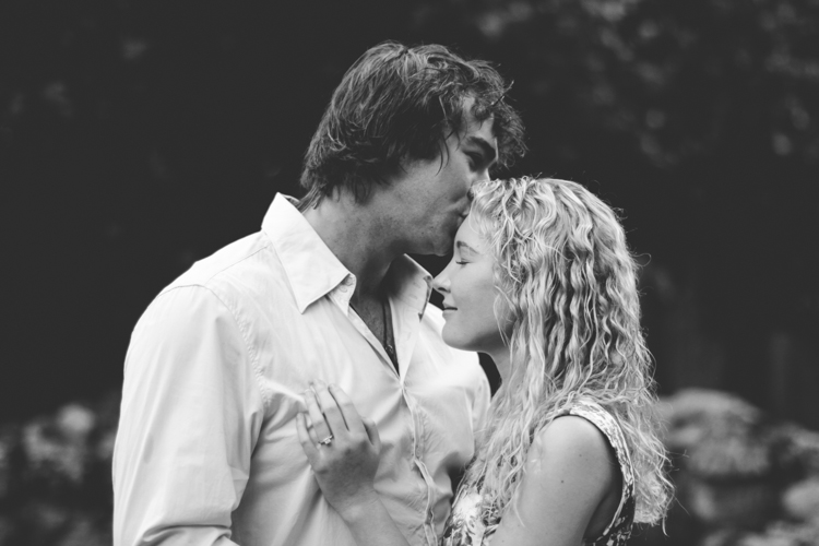 wedding_photographer_cornwall_park_engagement-9