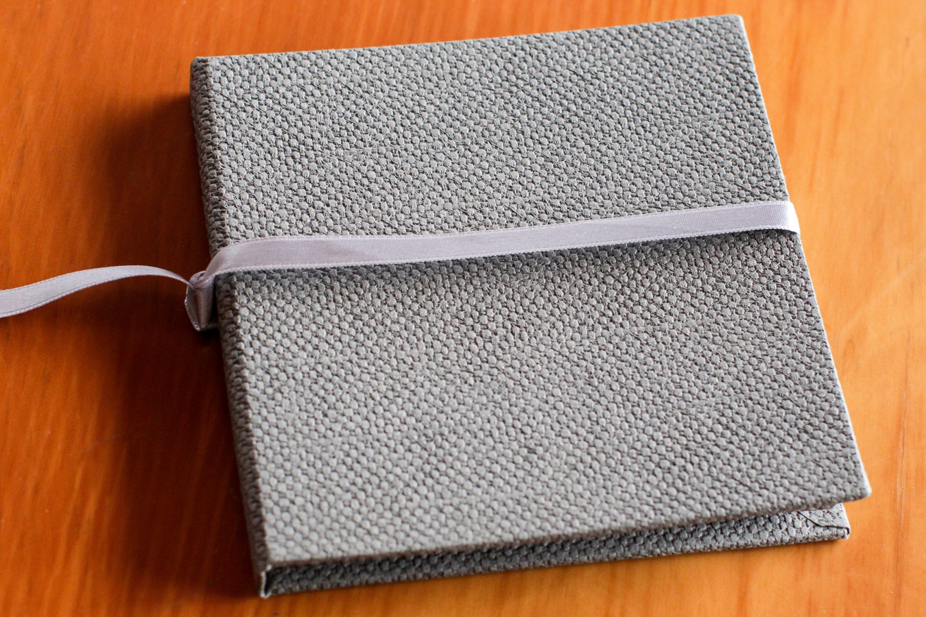 Auckland wedding photographer case. 