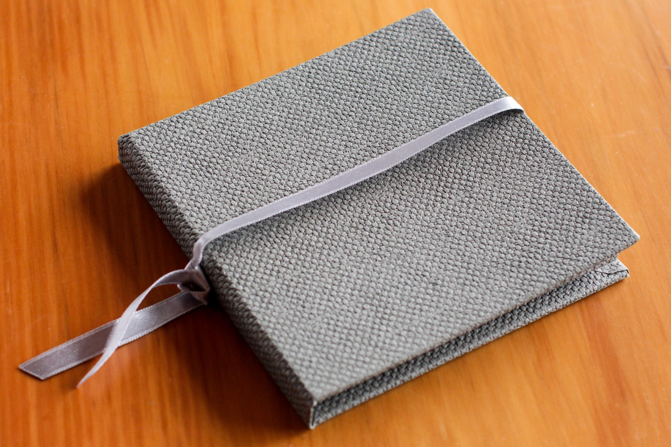 Auckland wedding photographer case. 