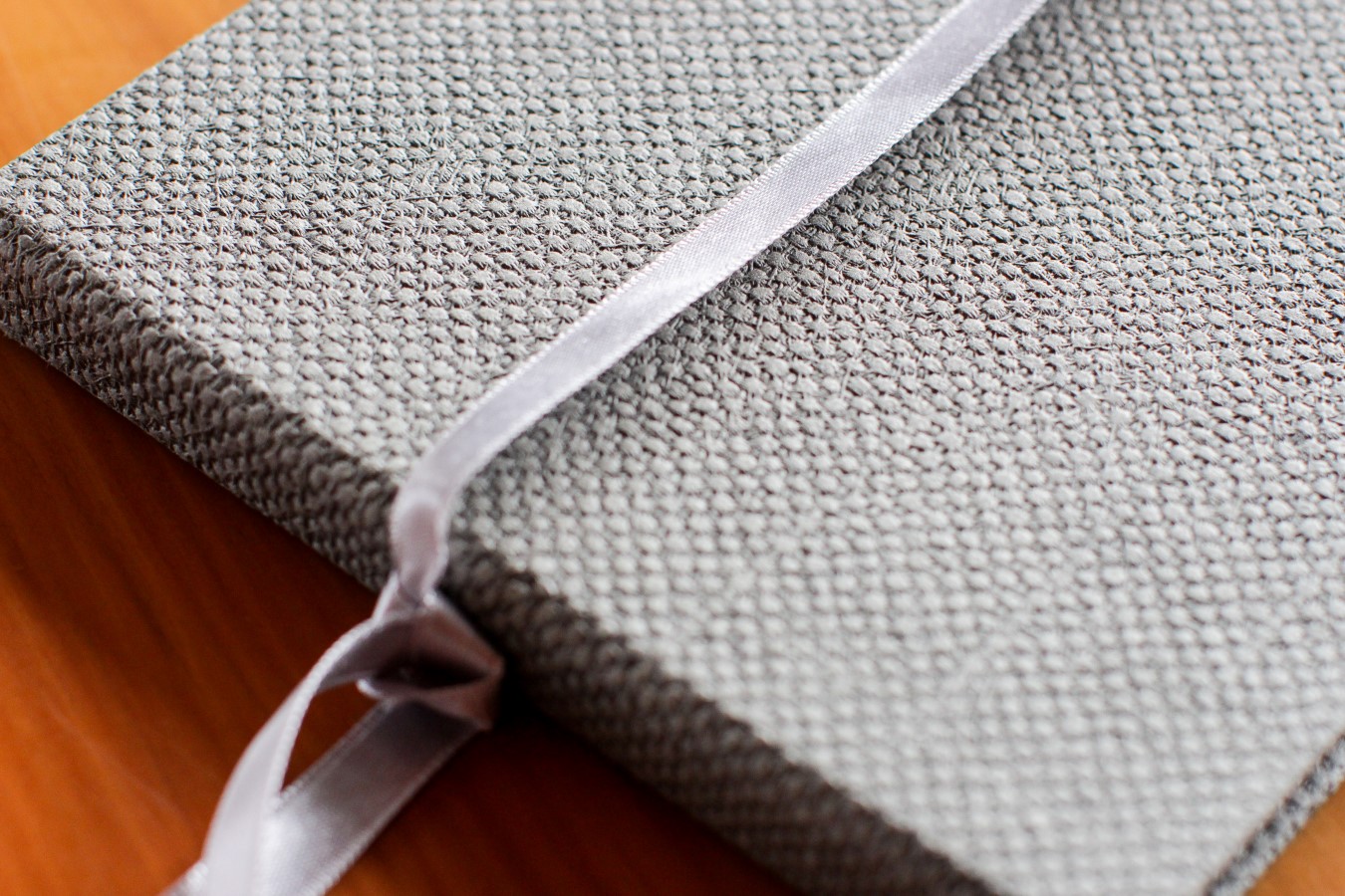 Auckland wedding photographer case. 